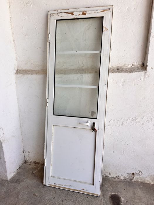 Porta de aluminio com vidro duplo