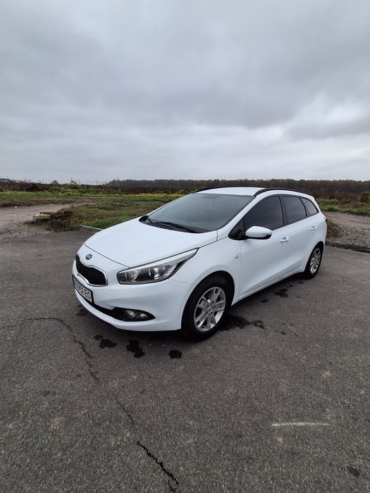 Kia Ceed 2013року, бензин 1.6