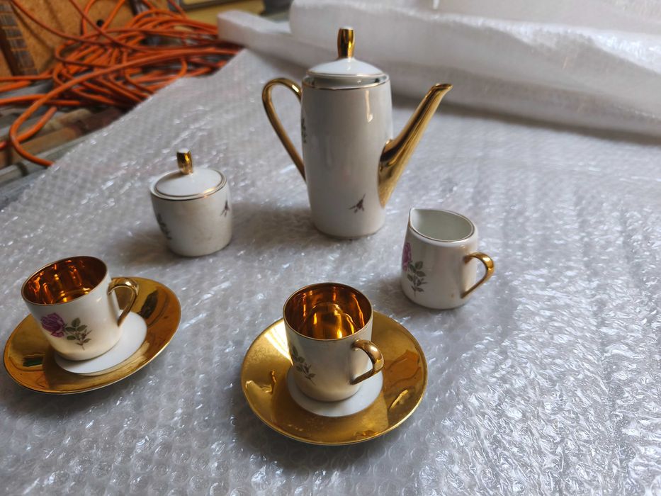 Conjunto lindo de café, com 6 peças ± 3