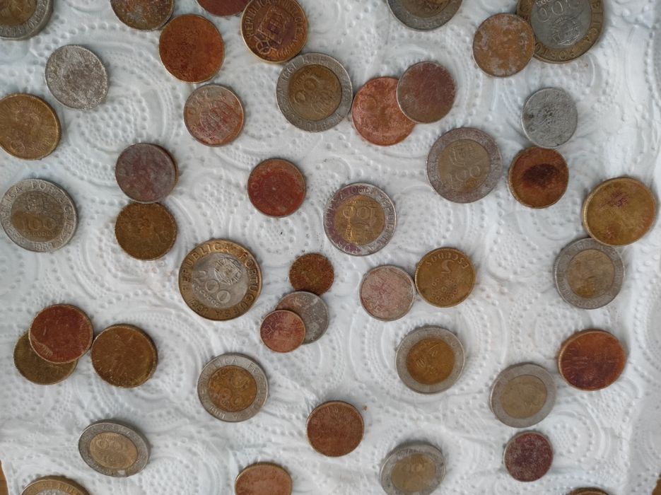 Moedas antigas escudos