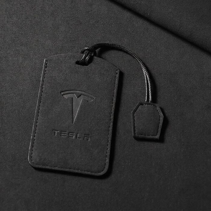 Брелок-чохол для ключ-картки Tesla
