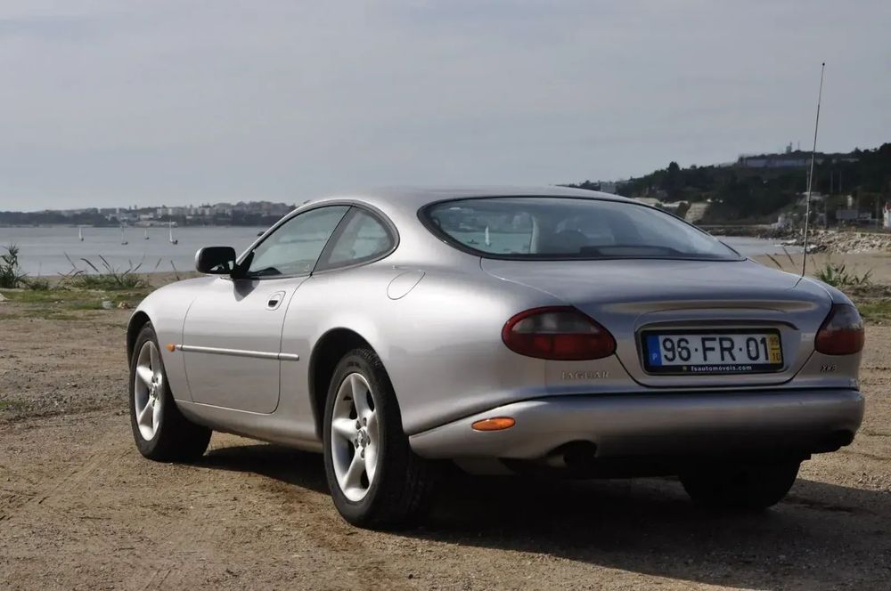 Jaguar XK XK8 4.0 Coupé Pele