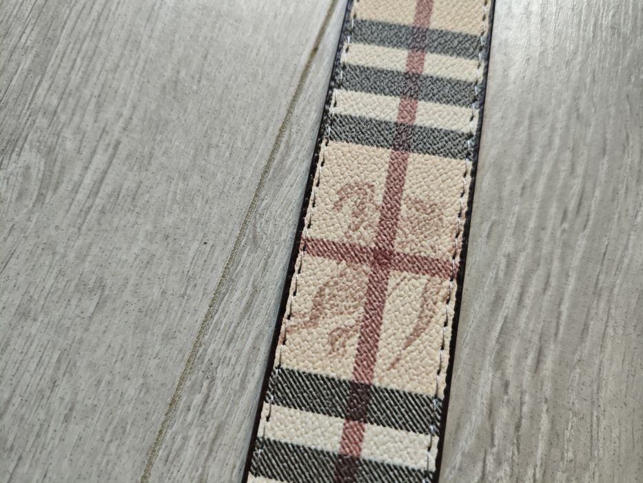 Dwóstronny pasek burberry