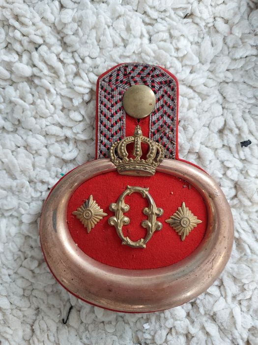 Epaulett für einen Hauptmann im Grenadier Regiment 119 Stuttgart.