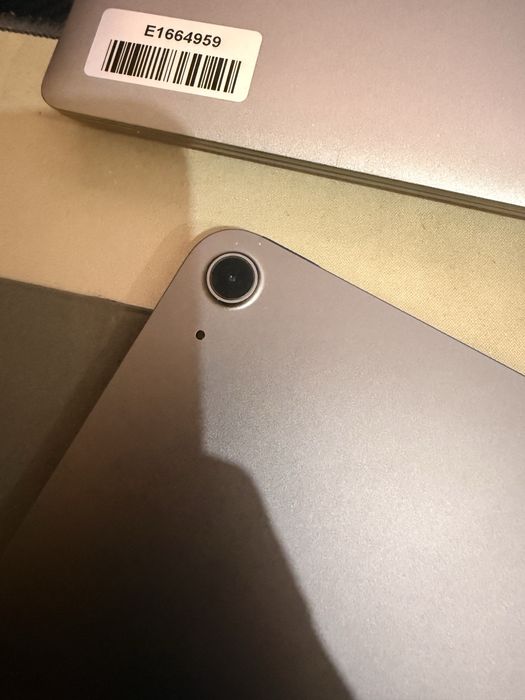 iPad Air 5 64GB Como Novo