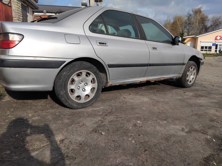Пежо 406 1.8 бенз. Не на ходу.