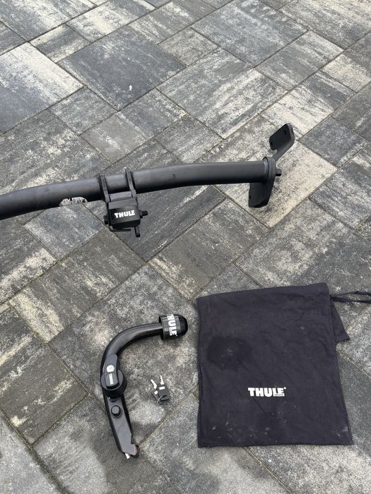 Hak holowniczy Thule  - Hyundai i40 sedan