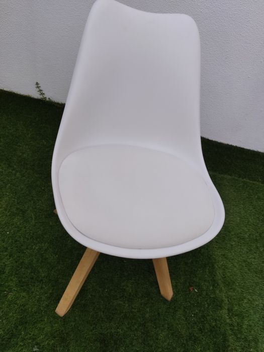 Cadeira branca - conjunto com 6 cadeiras