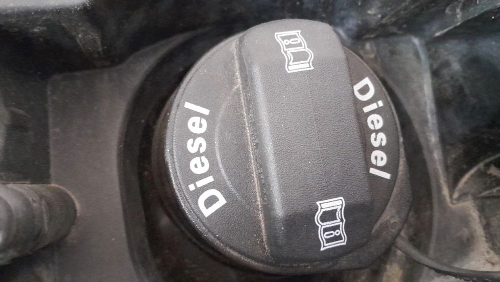 Tampa depósito combustível AUDI A6 Avant (4F5, C6)