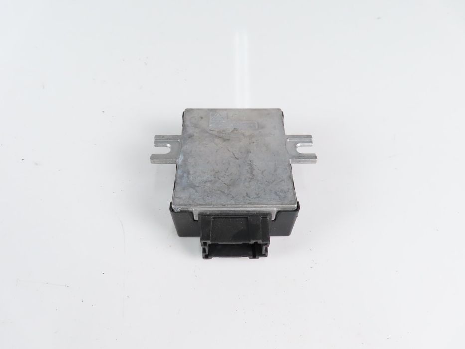 Unidade De Comando P/ Bomba De Combustível Bmw 2 Coupe Ref: