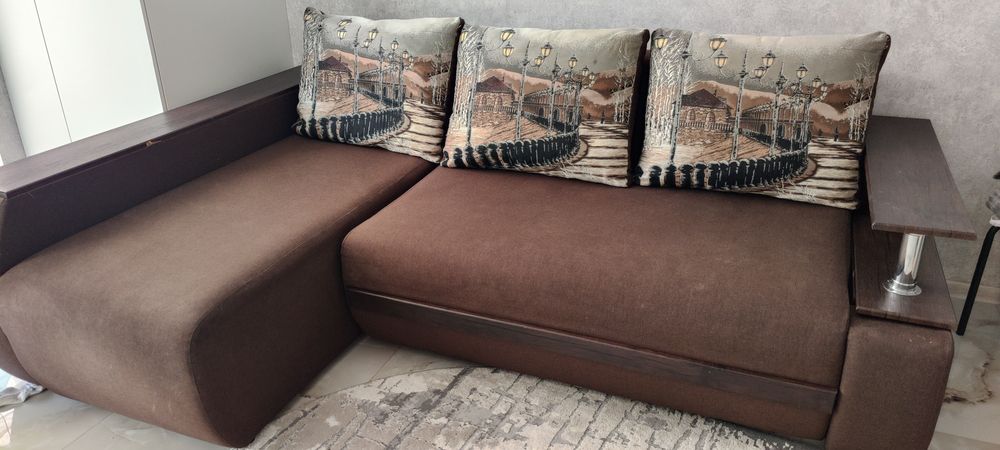 Продам кутовий диван