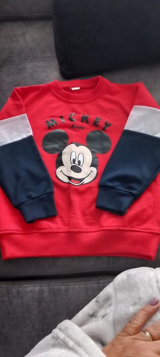 Camisola com Bolsos Tam 4 Anos  ( Portes Incluídos)