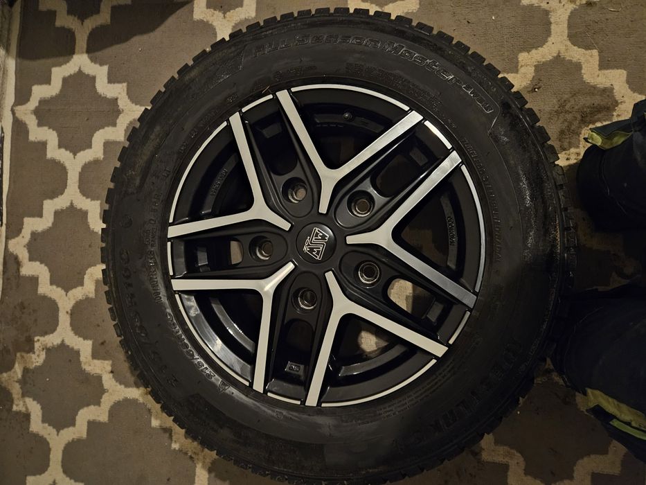 Alufelgi firmy OZ Racing Ford Custom