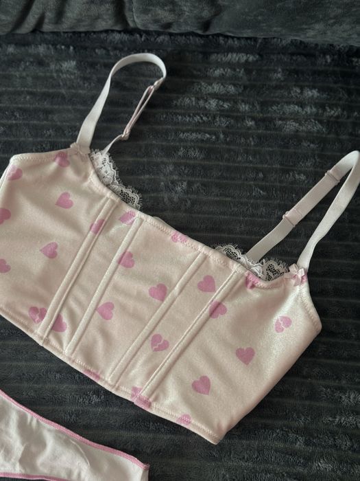 Корсет skims новий