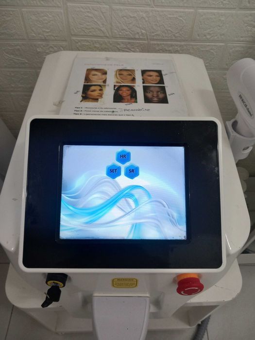 Máquina depilação a laser - Tripla Onda