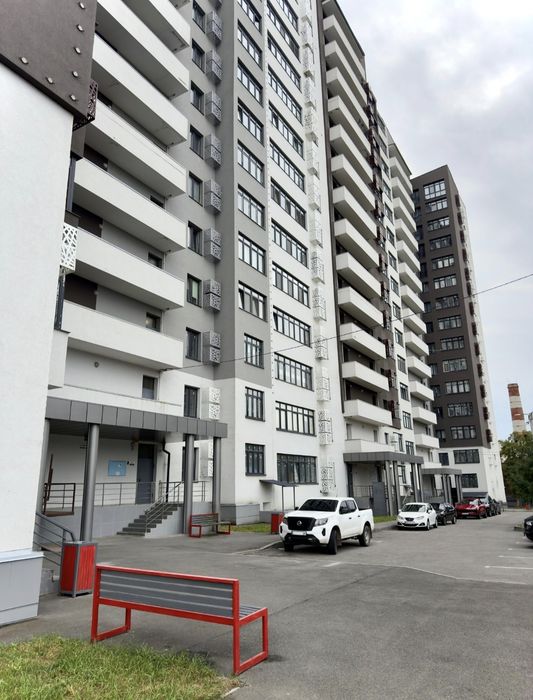 Продам квартиру в Новострое ЖК Инфинити в Центре города !