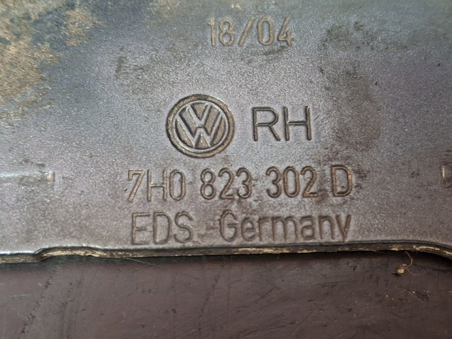 Dobradiça capot VOLKSWAGEN Transporter V (7HA, 7HH, 7EA, 7EH)