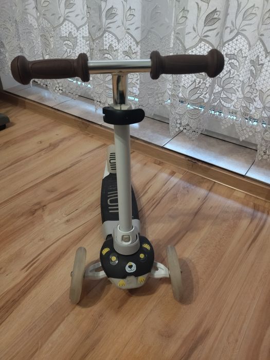 Hulajnoga trójkołowa Decathlon