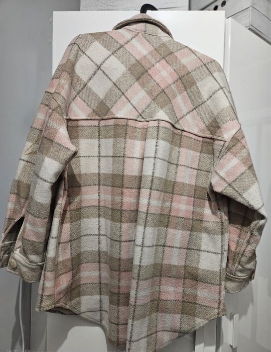 Kurtka koszulowa Stradivarius