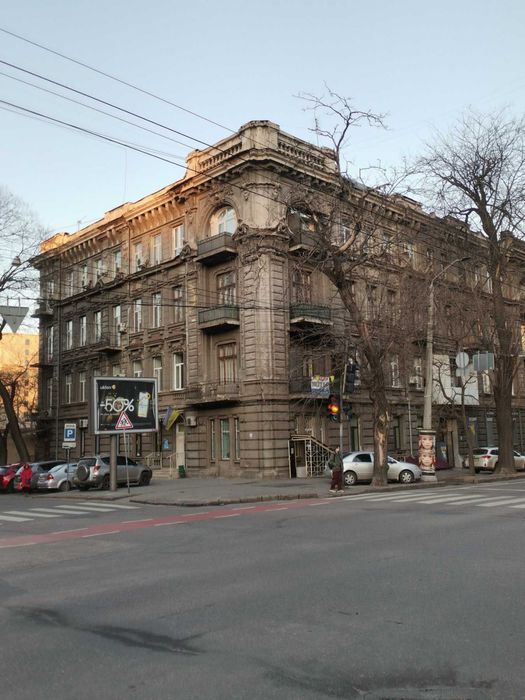 Комната в коммуне 15 кв.м. Центр Успенская