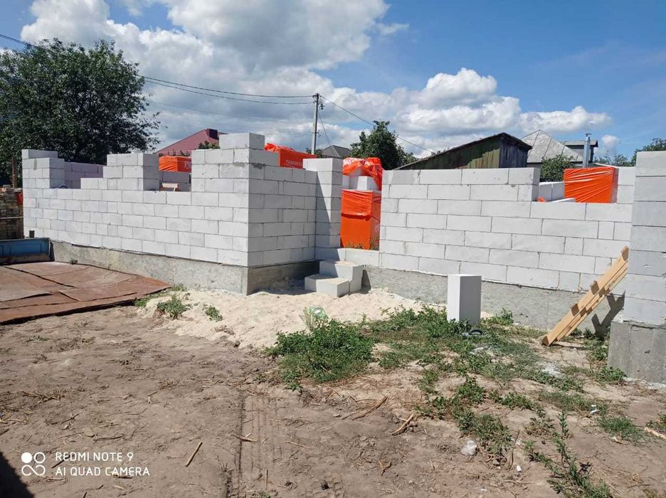Утеплення будинків. Будівництво будинків під ключ. Кладка газоблоку. Заливка фундаменту. Заливка полів. Бетонні роботи