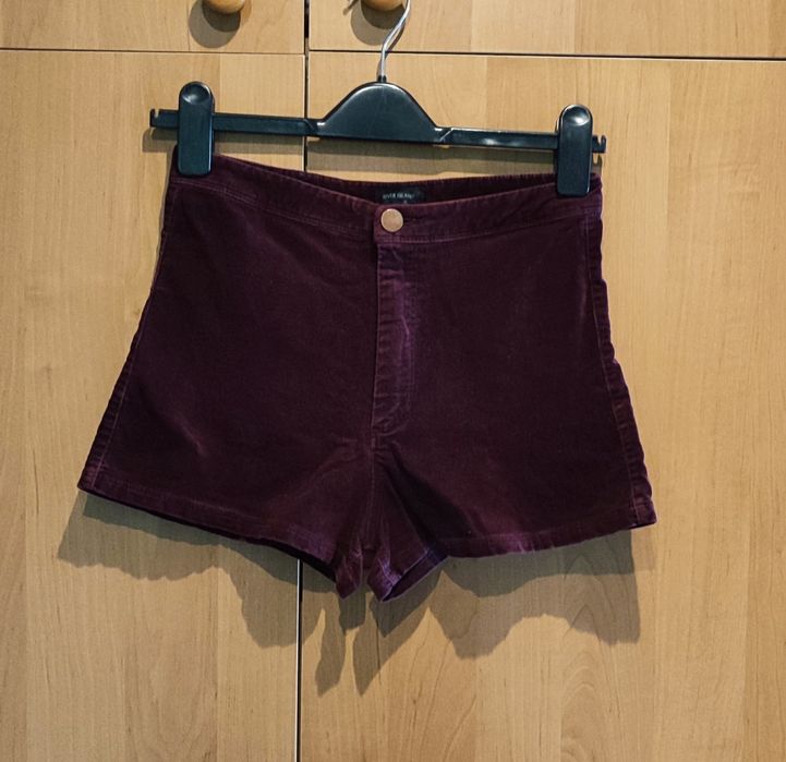 River Island Welurowe bordowe spodenki r.8