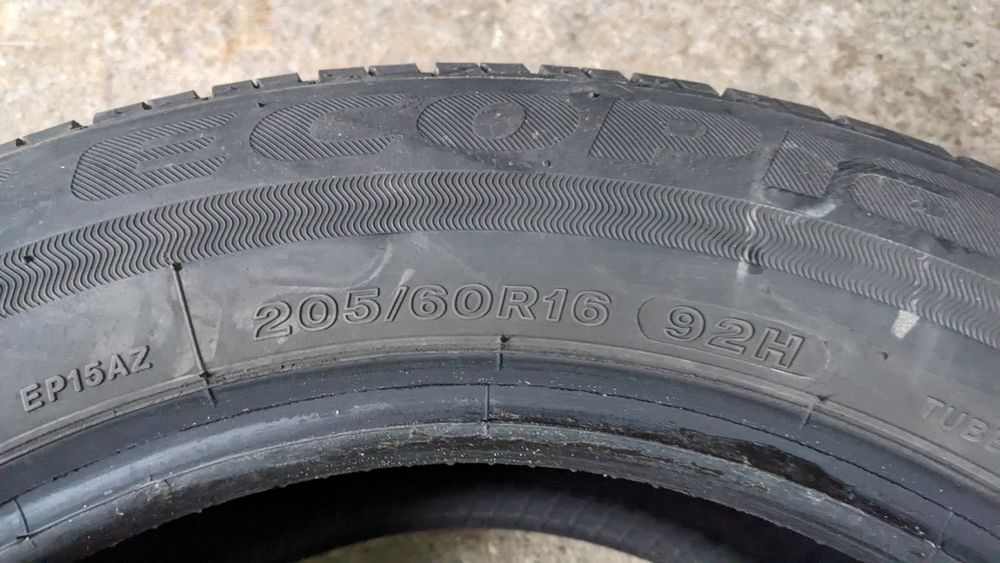 Sprzedam opony 205/60/r16