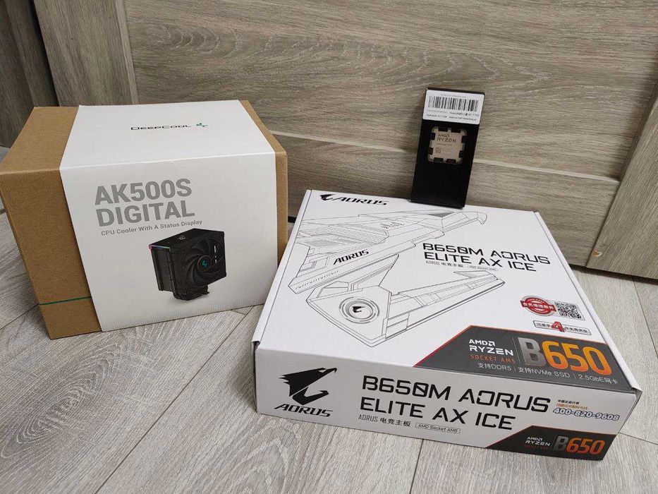 Комплект AMD Ryzen 7 7700+Gigabyte B650M AORUS ELITE AX ice