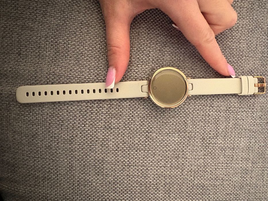 Garmin Lily | Жіночий смартгодинник