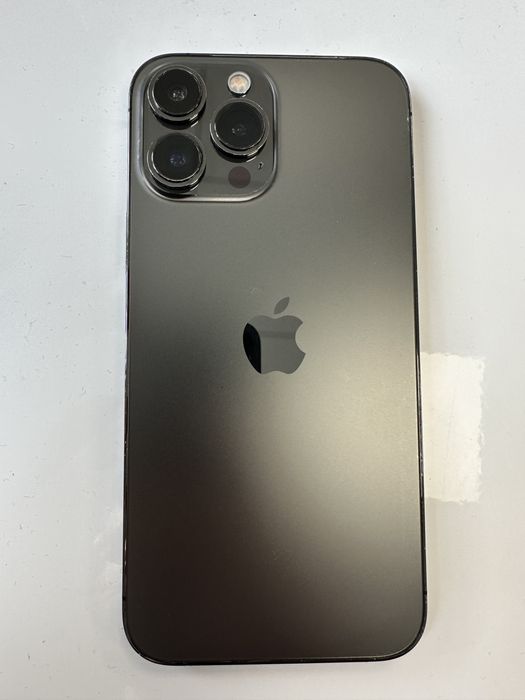 телефон iPhone 13Pro Max 256Gb Graphite. Неверлок.