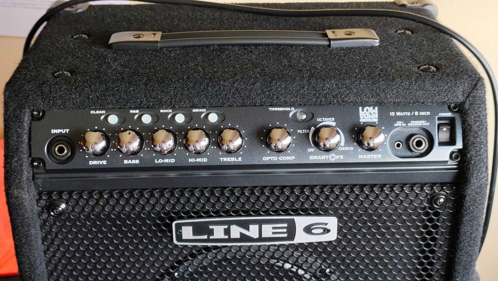 Combo Bass Line 6 LowDown 15 - 15 Watts 1x8