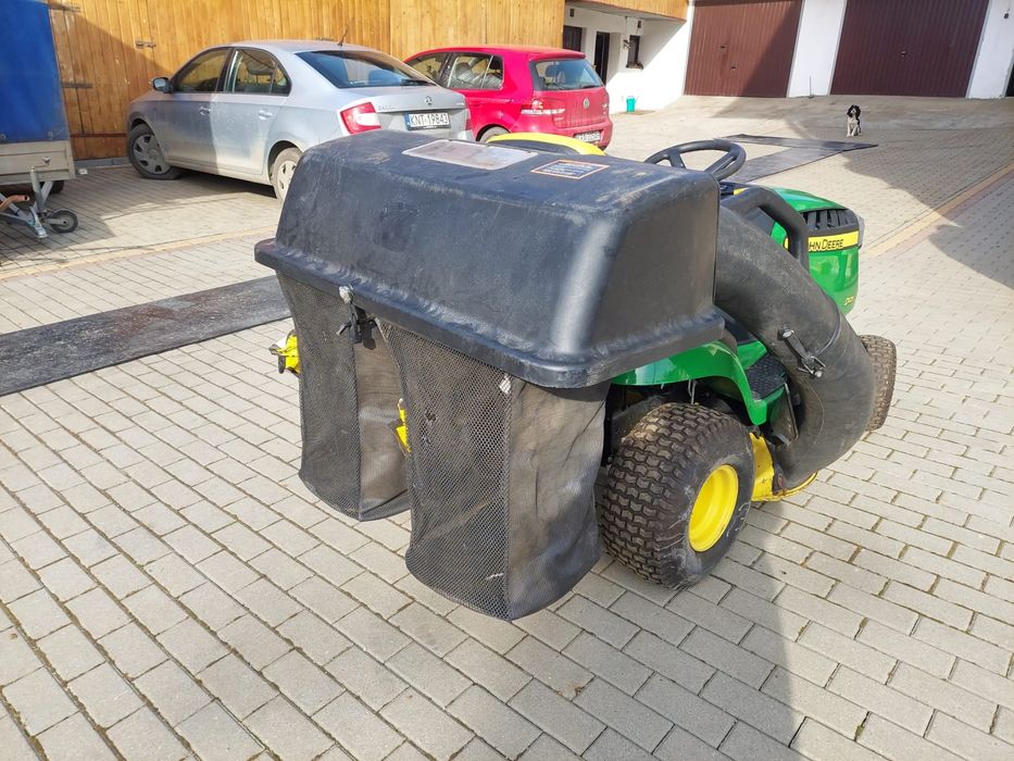 Traktorek kosiarka John Deere D125