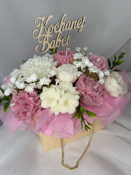 Bukiet świec. flower box