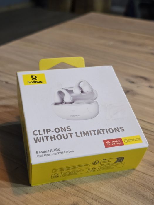 Fones Baseus (novos)