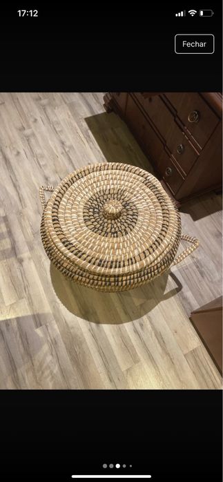 Cesta de palha como nova