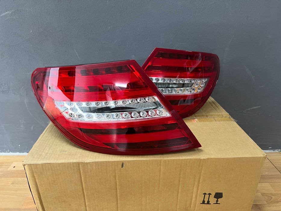 задние фонари на Mercedes w204 led рестайлинг замена галогена обычных мерседес стопи Стопы фонарь