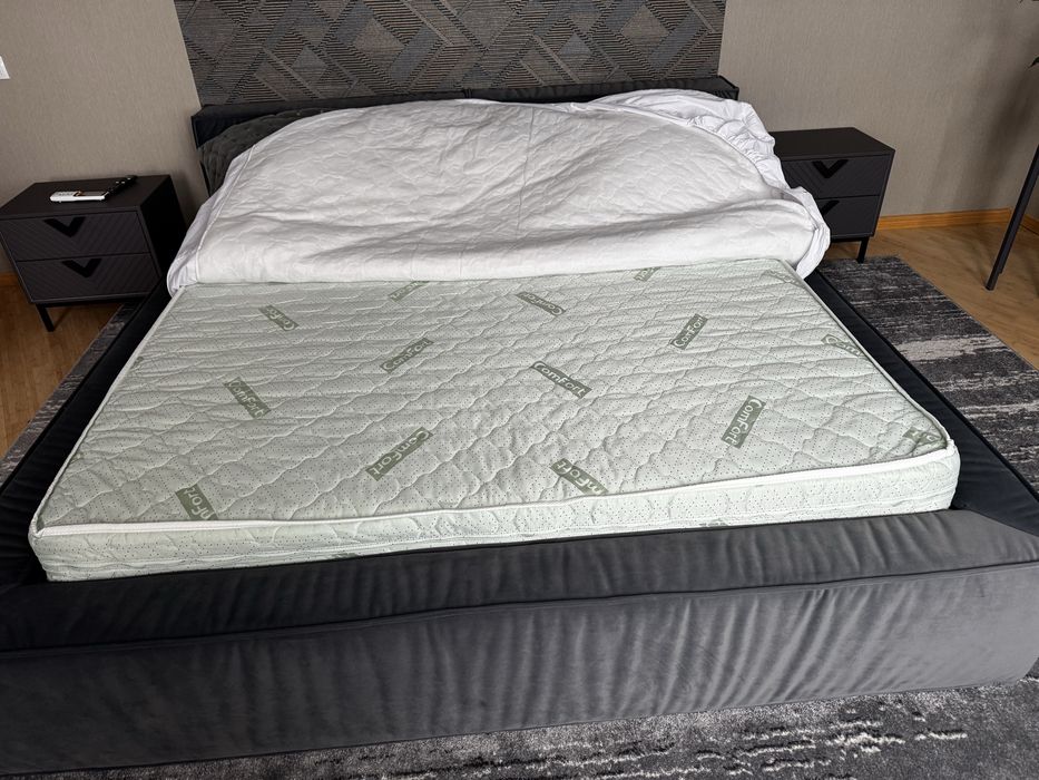 Продам матрас 180/200