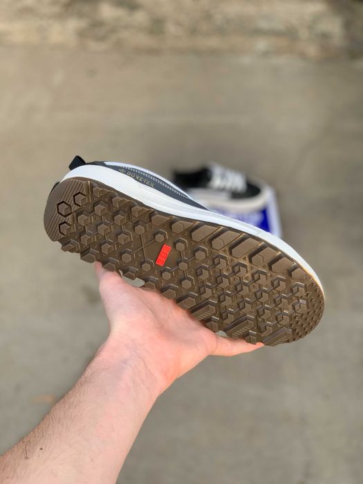 Кеди Vans Old Skool MTE-1 Grey White Black (41-46) — чоловічі Ванс, шкіряні, на осінь