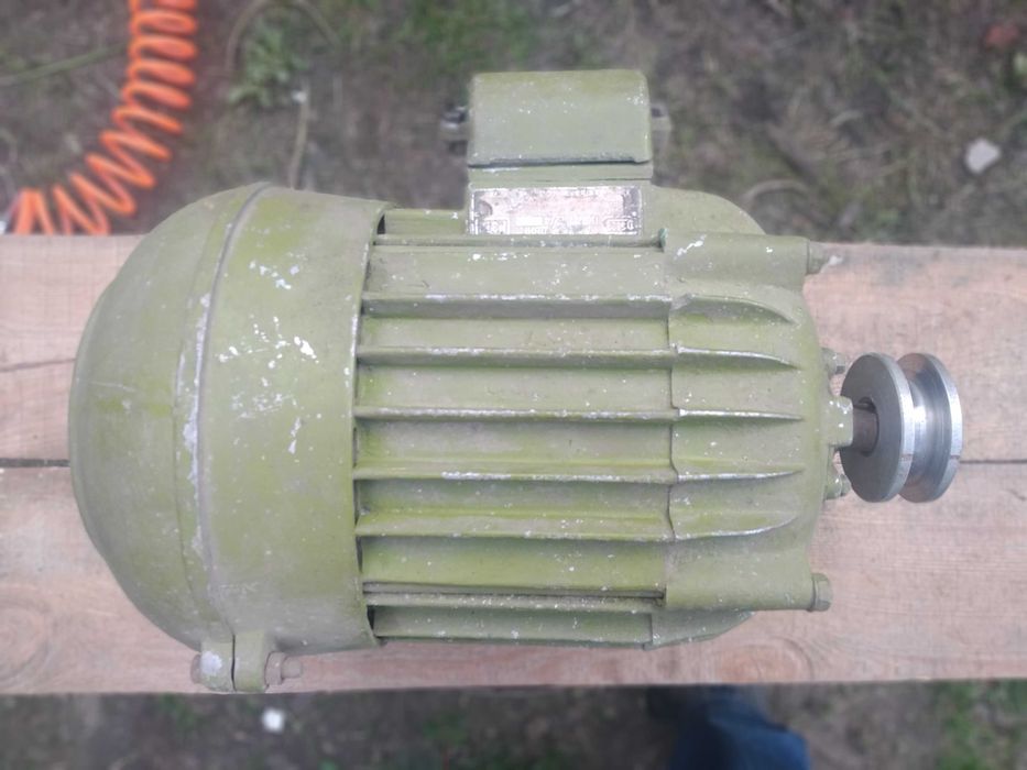 Електромотор А042-4 Электродвигатель 2.8 квт. 1500 об.