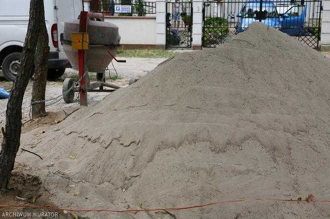 PIACH POD KOSTKĘ piasek do murowania tynków posadzek ZASYPOWY