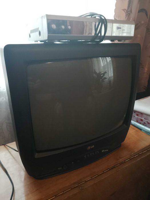 Телевізор LG кінескоп
