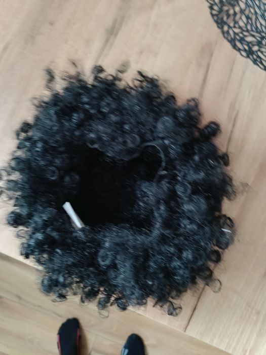 Peruka karnawałowa przebranie czarna