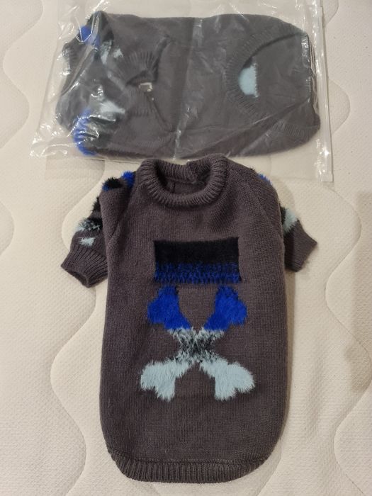 Roupa para cão nova