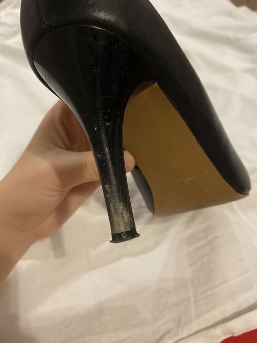 Buty na obcasie lasocki