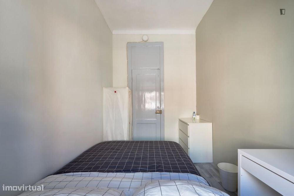 Quarto - localizado em Penha de França Lisbon