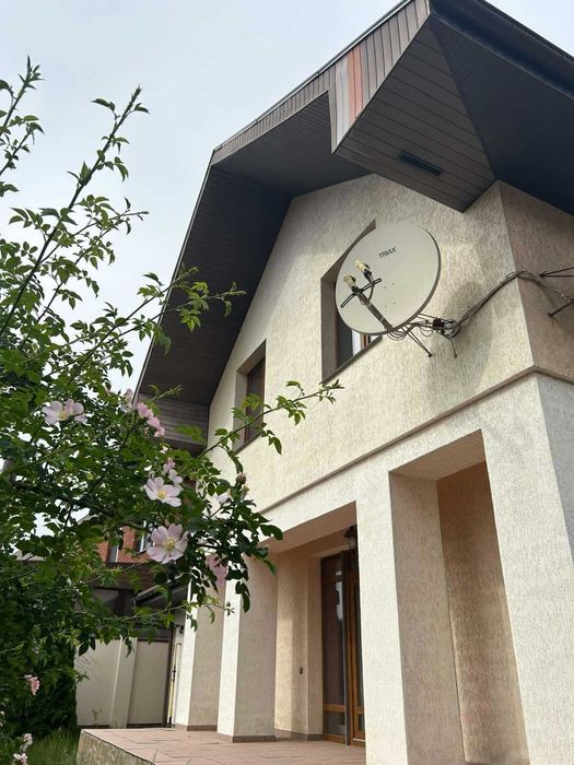 Продам ВЕЛИКОЛЕПНЫЙ Дом на Павловом Поле,23 августа(код 5427)