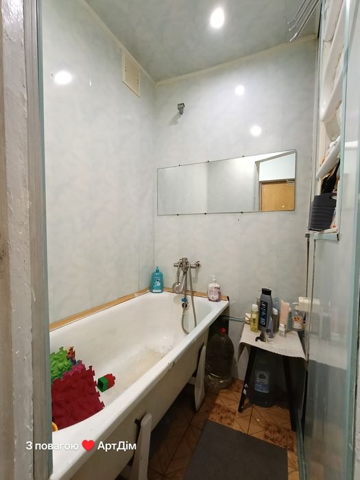 Продам 2-ну квартиру по вул.Євгена Мельникова