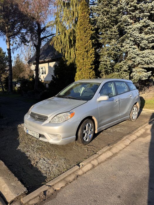 sprzedem Toyote Matrix