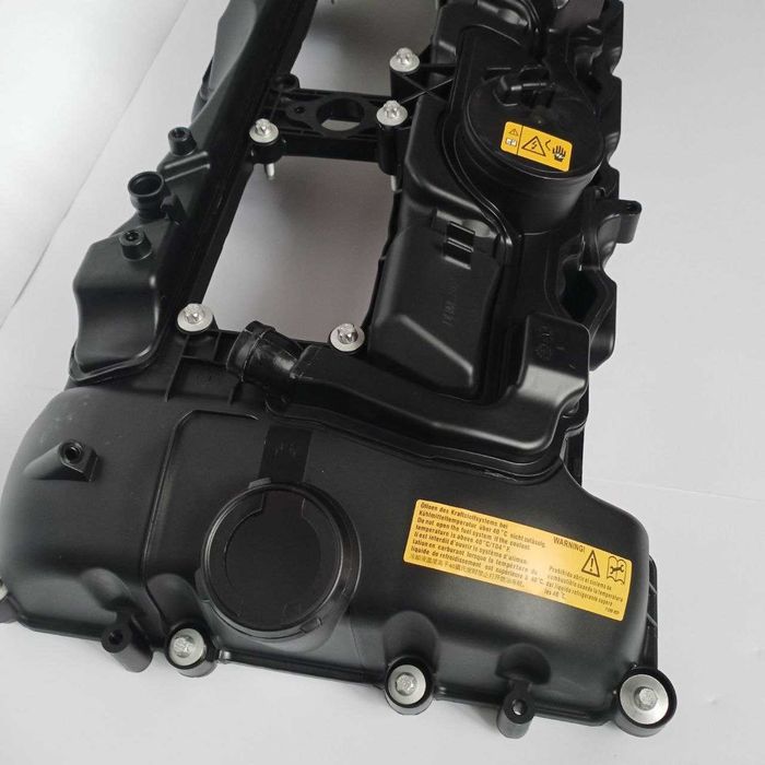 Клапанна кришка BMW N55    11 12 7 570 292