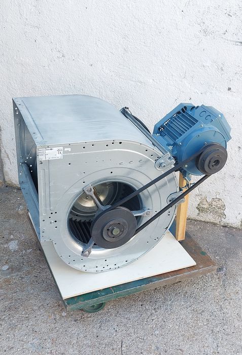 Ventilador extrator 6800 m3h  12/12 Ar fumos tintas de estufas pintura